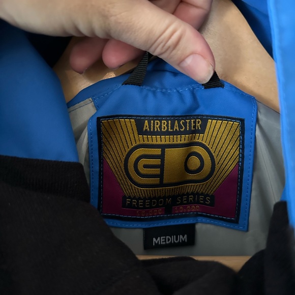 Airblaster Snowboard / Ski Jacket - Picture 4 of 8